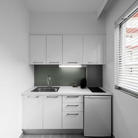 M&F Luxury Suites Est. 2019 / F Suite Солун Екстериор снимка