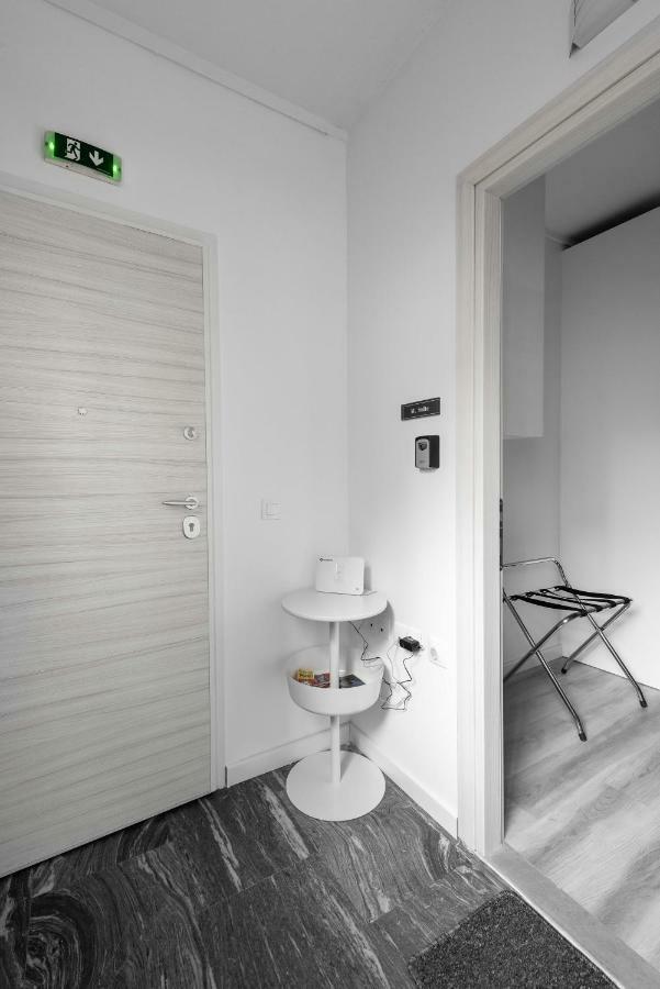 M&F Luxury Suites Est. 2019 / F Suite Солун Екстериор снимка