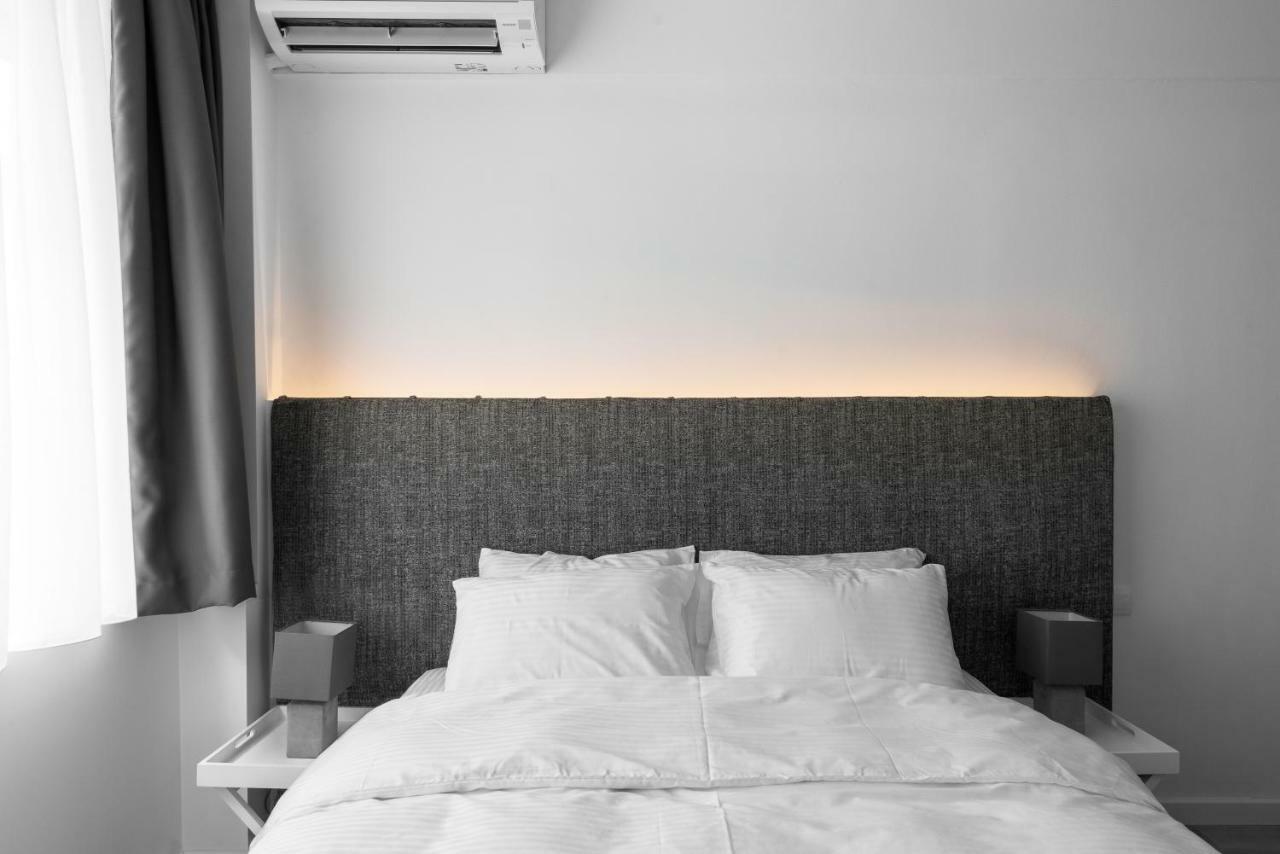 M&F Luxury Suites Est. 2019 / F Suite Солун Екстериор снимка